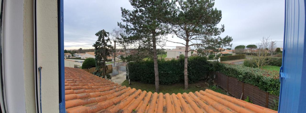 Bed and Breakfast Le Petit Manoir Vaux-sur-Mer Exterior foto