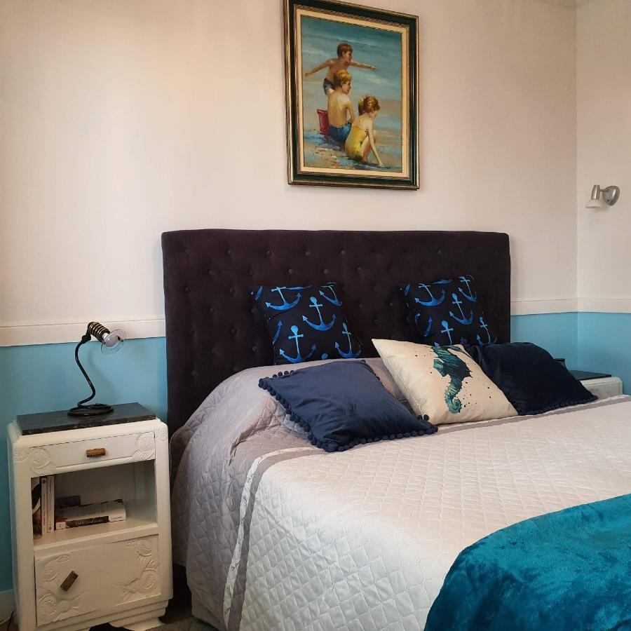 Bed and Breakfast Le Petit Manoir Vaux-sur-Mer Exterior foto
