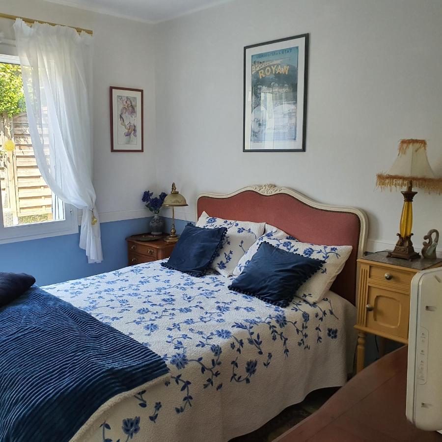Bed and Breakfast Le Petit Manoir Vaux-sur-Mer Exterior foto