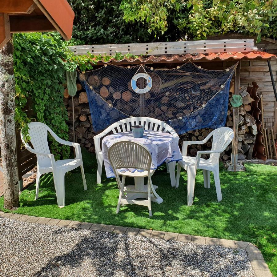 Bed and Breakfast Le Petit Manoir Vaux-sur-Mer Exterior foto