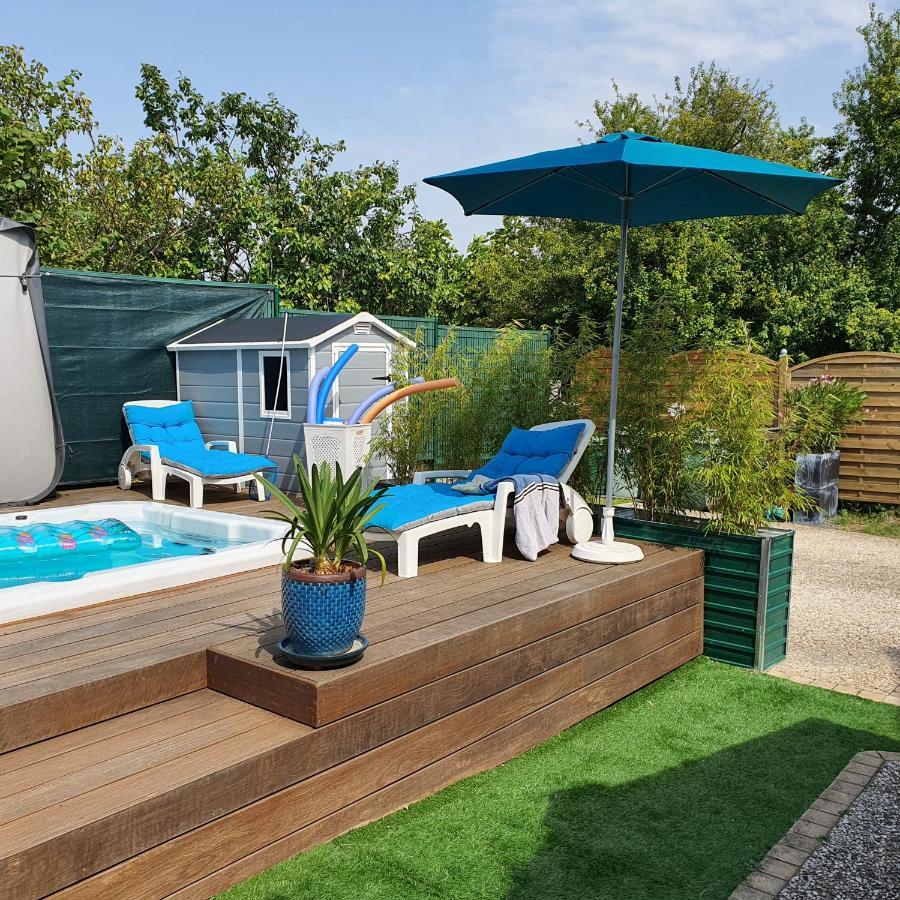 Bed and Breakfast Le Petit Manoir Vaux-sur-Mer Exterior foto