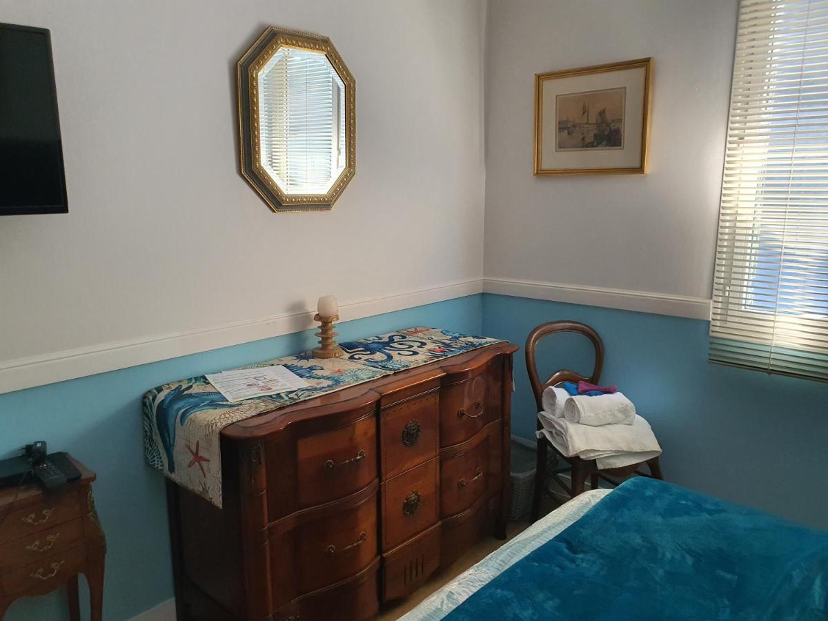 Bed and Breakfast Le Petit Manoir Vaux-sur-Mer Exterior foto